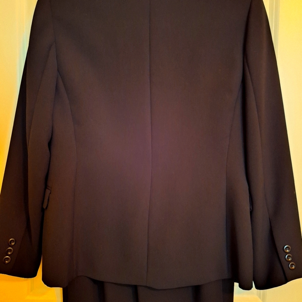 Woman's Petite Black Pant Suit